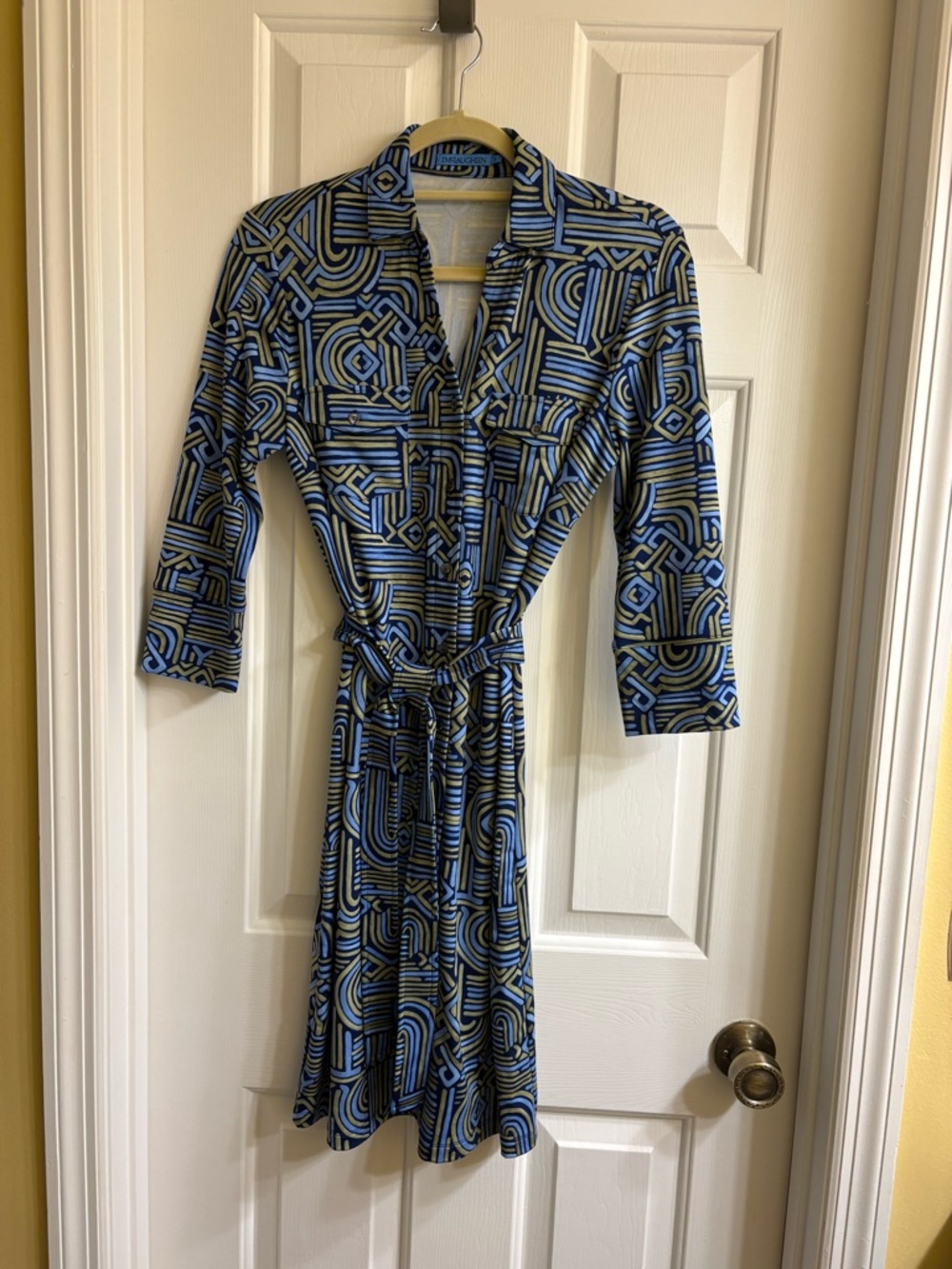 J McLaughlin Blue Collared Geometric Shirt Dress with self tie belt size small - Picture 2 of 4